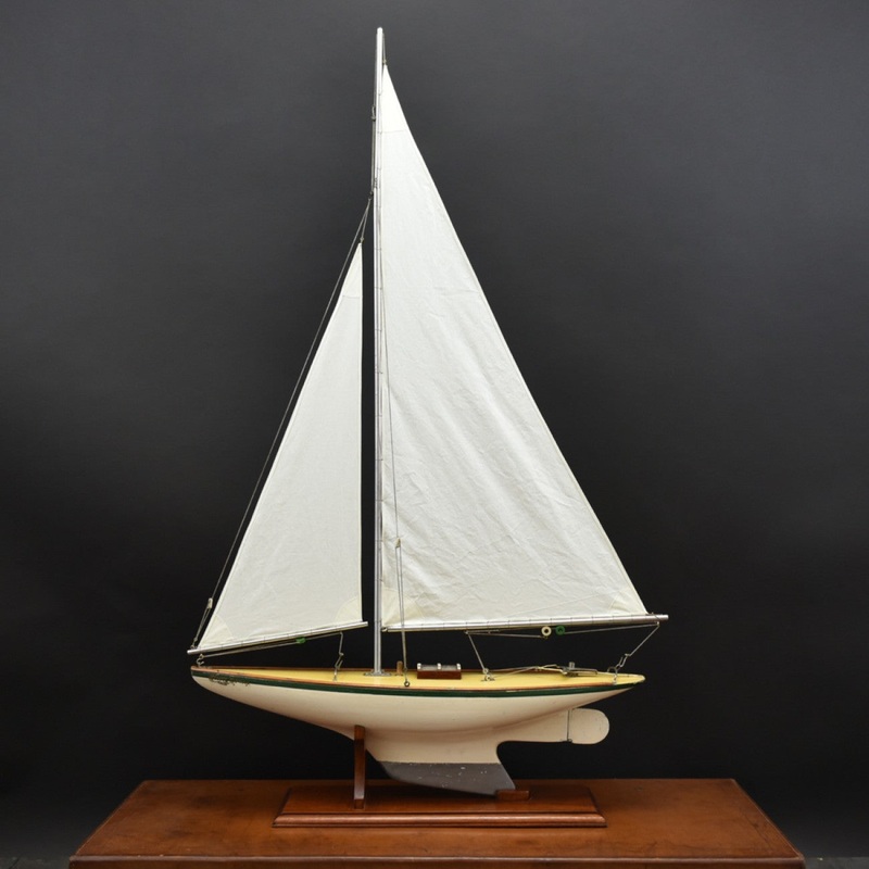‘White Spray’ Pond Yacht